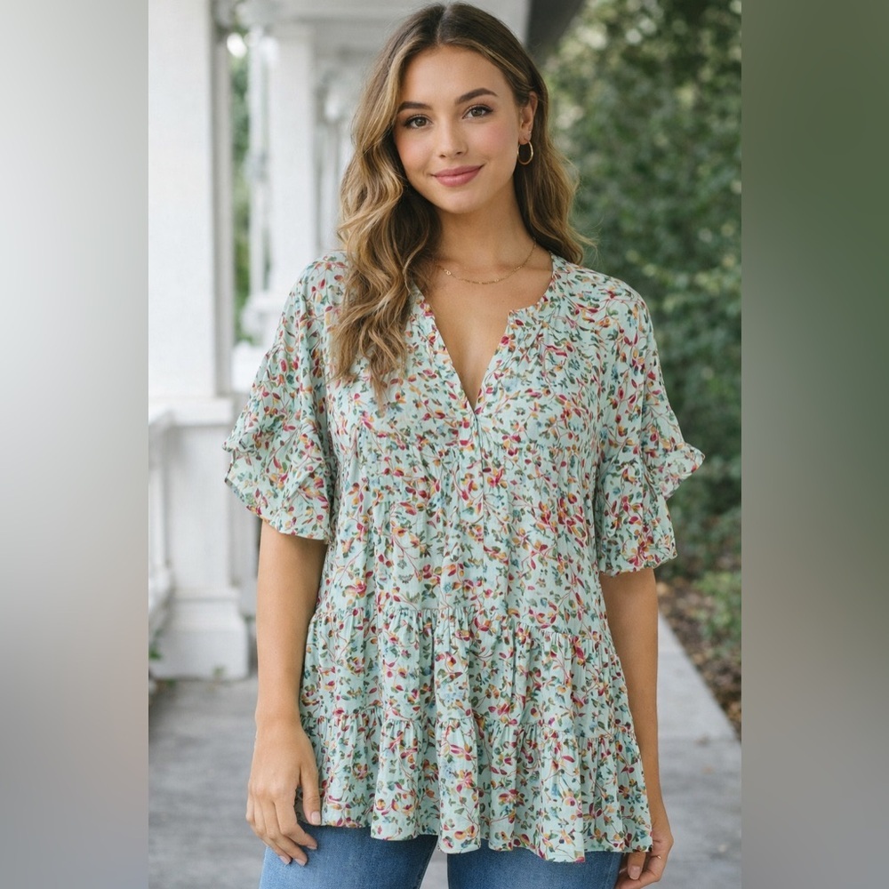 Umgee Women's Floral Blouse - Red and Green